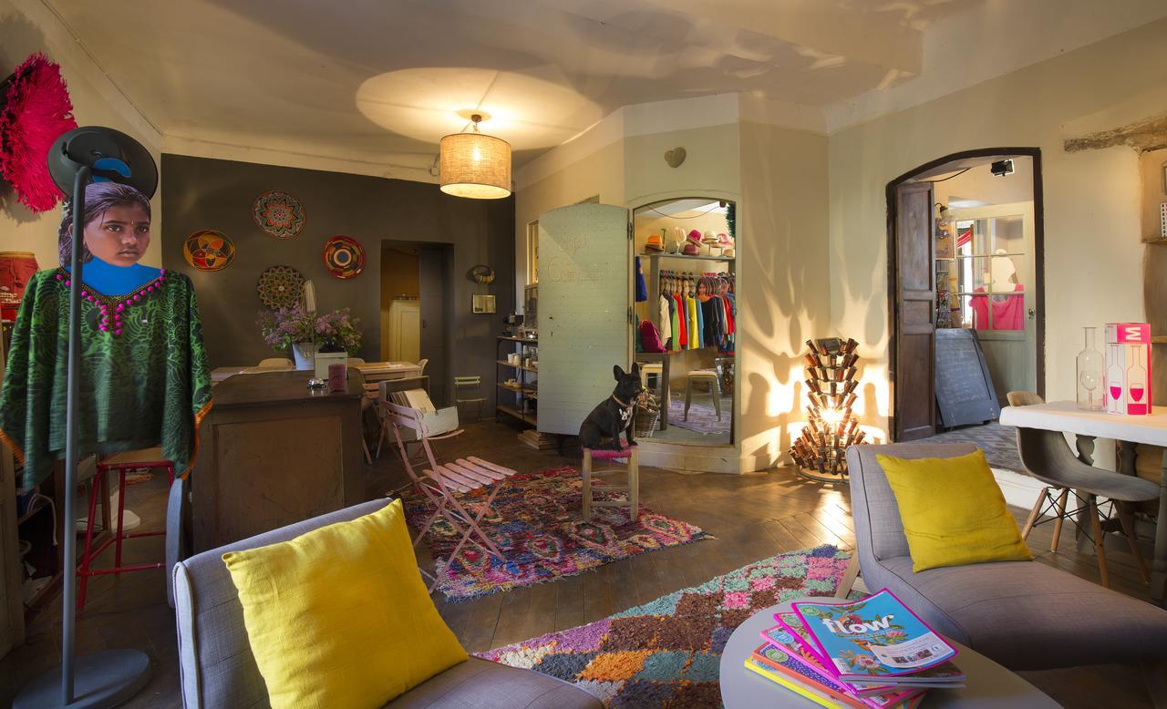 Maison D'Hotes , Ancien Hotel Des Colonnes ريز المظهر الخارجي الصورة